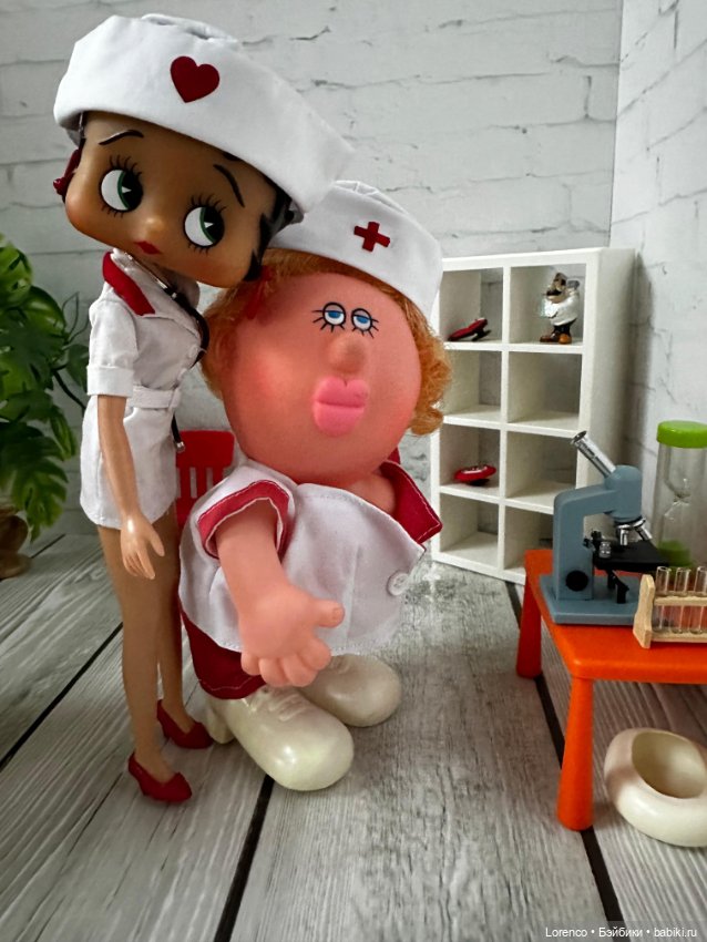 Медсестринский состав — Винтажные куклы ГДР (Немки): Бигги