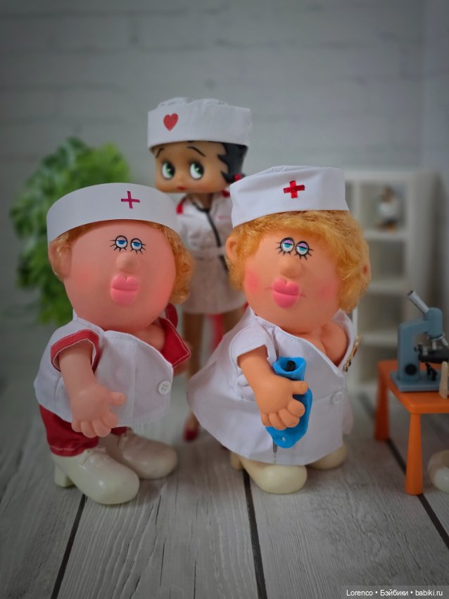 Медсестринский состав — Винтажные куклы ГДР (Немки): Бигги