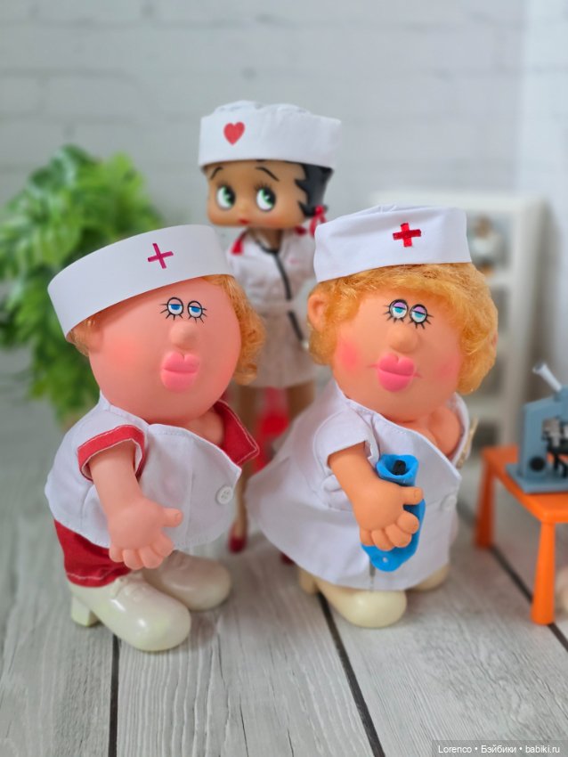 Медсестринский состав — Винтажные куклы ГДР (Немки): Бигги