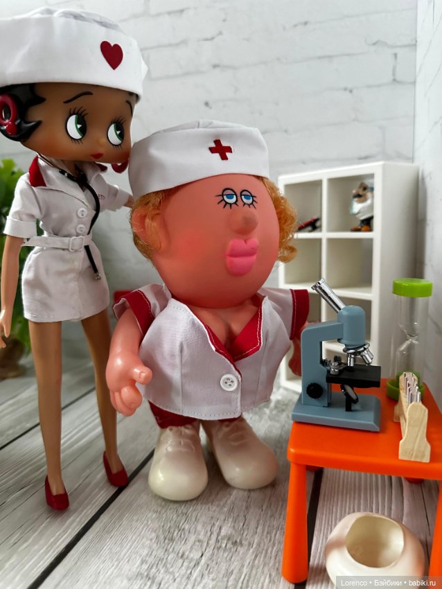 Медсестринский состав — Винтажные куклы ГДР (Немки): Бигги