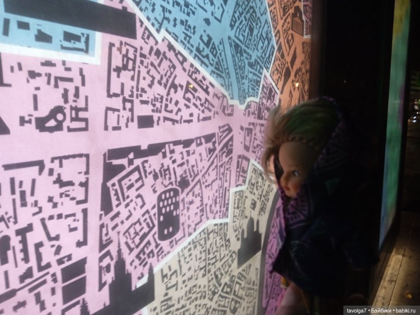 Вторая прогулка Ари по Москве