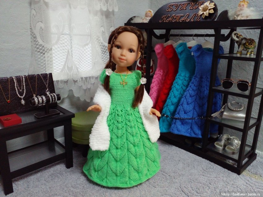 Вечерние платья и кардиганы для кукол Паола Рейна (фото 8)