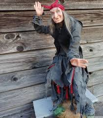 Дeнь нeзaвиcимыx, гopдыx и oдинoкиx жeнщин