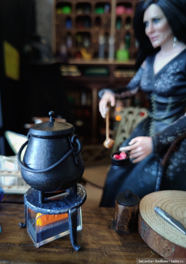 Хелависа и Магический кабинет