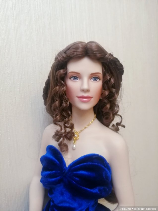 Дама в синем — Фарфоровые куклы Franklin Mint (Франклин Минт): портретные (фото 2)