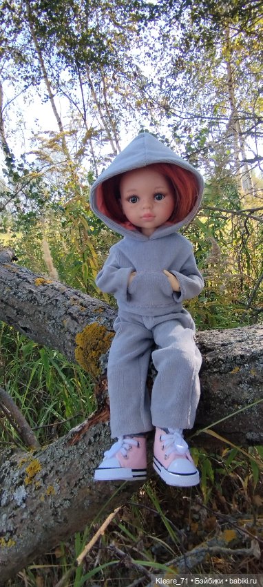 Осенняя прогулка — Куклы Paola Reina (Паола Рейна): новинки (фото 2)