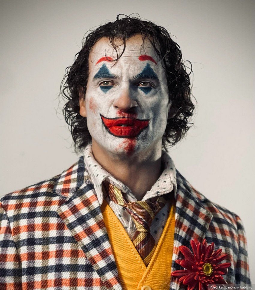 Кастомный вариант фигурки Джокера (фото 2)