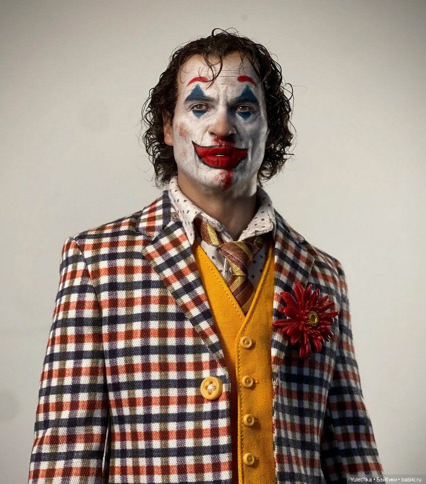 Кастомный вариант фигурки Джокера (фото 5)