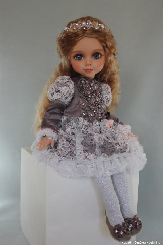 Принцесса, кастом Лизы (новый молд ) Паола Рэйна Paola Reina