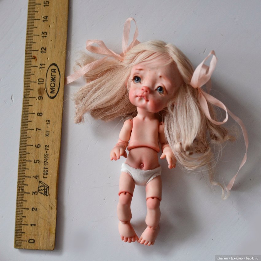 Уменьшилась в размерах 🫣 — Авторские шарнирные куклы своими руками: лепка (фото 5)