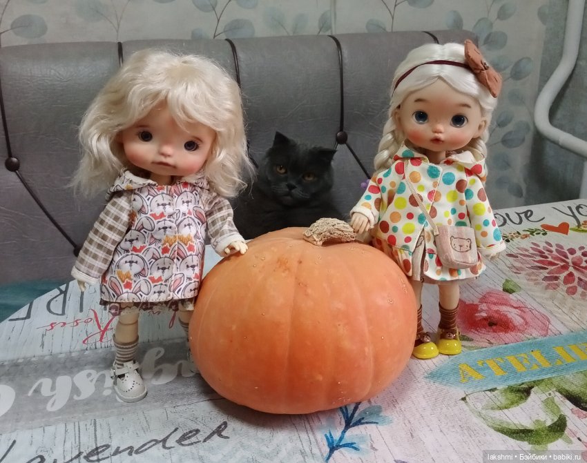 Женька и Танюшка - девочки октября