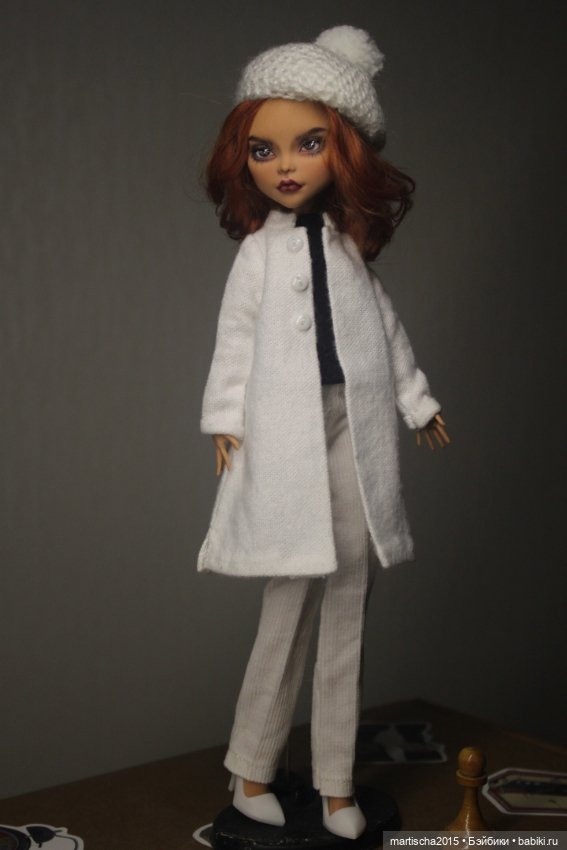 Ход королевы — ООАК Monster High и Ever After High: репейнт (фото 8)