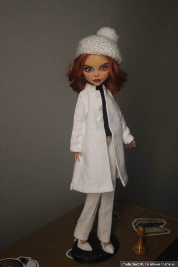 Ход королевы — ООАК Monster High и Ever After High: репейнт (фото 6)