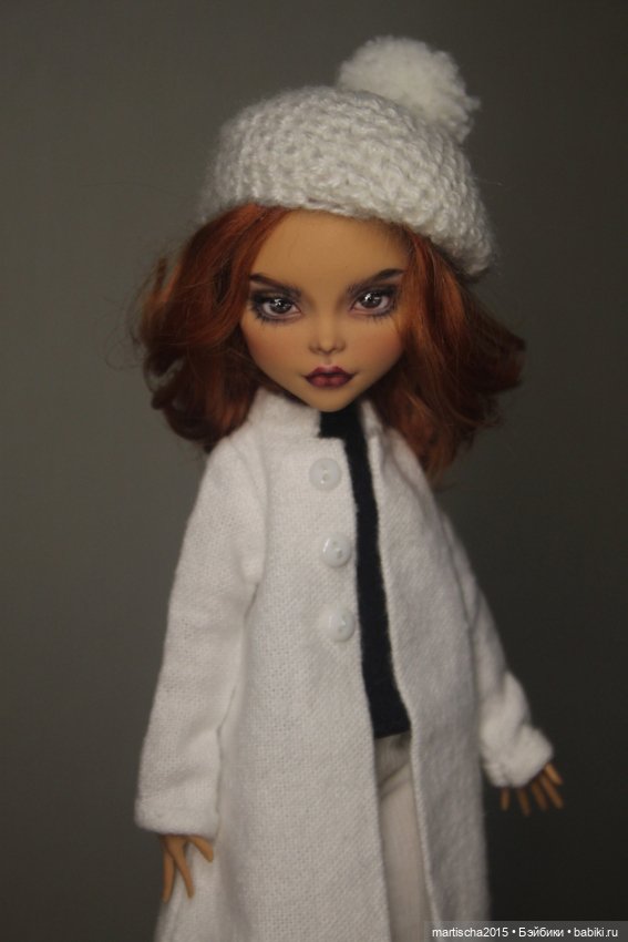 Ход королевы — ООАК Monster High и Ever After High: репейнт (фото 4)