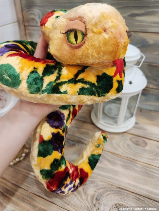 Адела — обладающая благородством