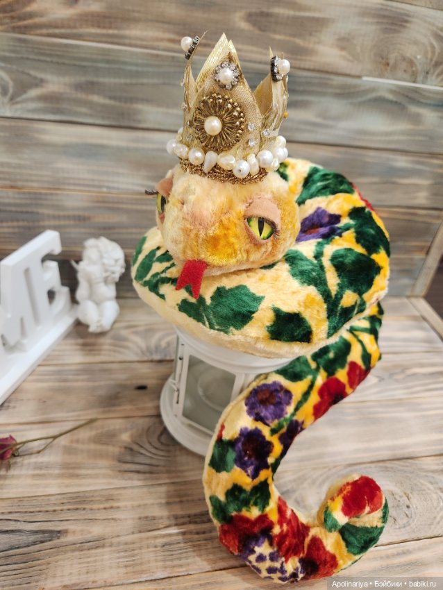 Адела — обладающая благородством