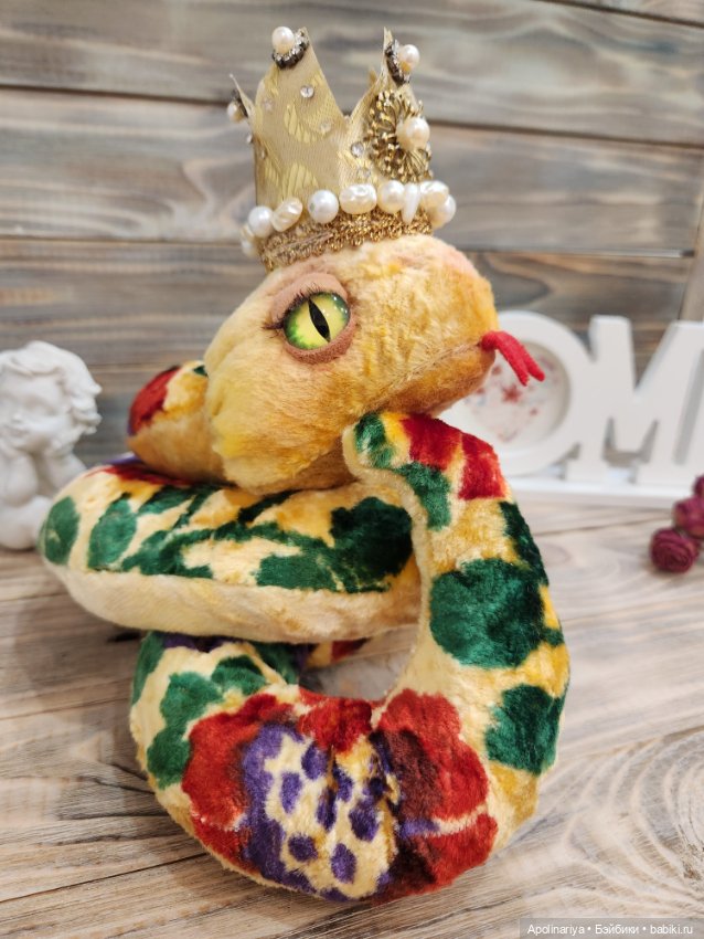 Адела — обладающая благородством