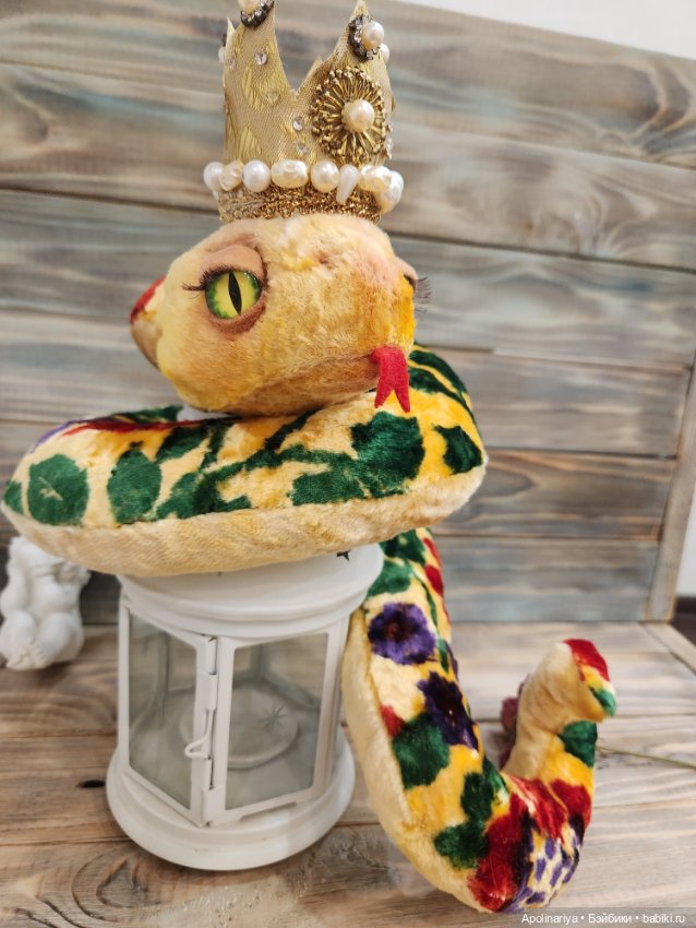 Адела — обладающая благородством