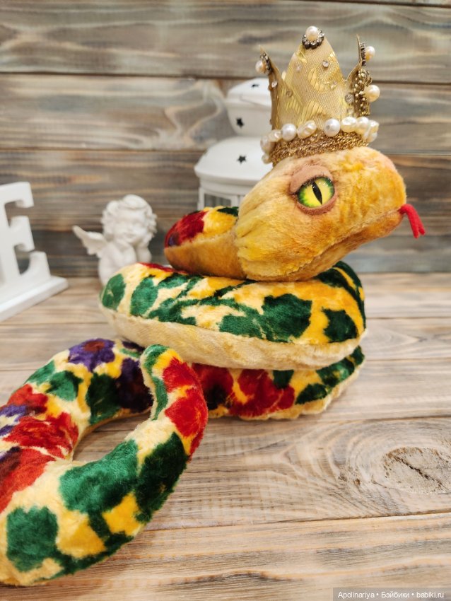 Адела — обладающая благородством