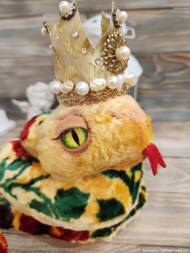 Адела — обладающая благородством