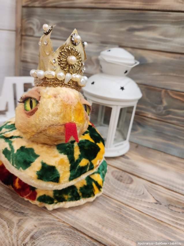 Адела — обладающая благородством