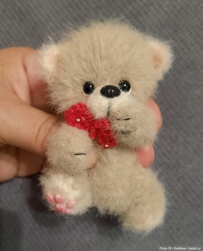 Мишка-брошь — Вязаные игрушки и амигуруми: крючком (фото 2)