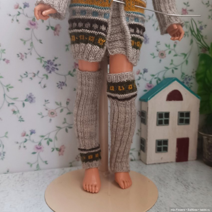Вяжу куколкам, процессы — Одежда и обувь для кукол своими руками: фото (фото 10)
