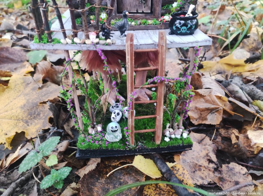 Избушка на курьих ножках — Румбоксы и кукольные интерьеры: фото
