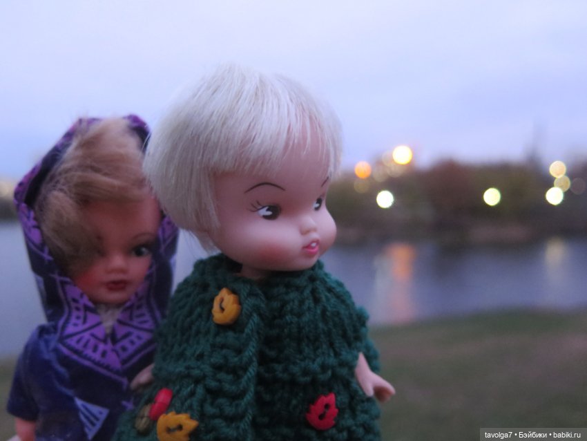 Девочка и её тётя — Игрушки СССР и советского детства: резиновые (фото 8)