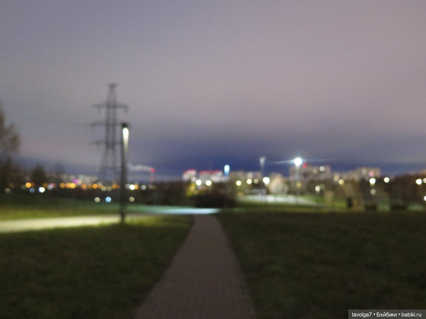 Девочка и её тётя — Игрушки СССР и советского детства: резиновые (фото 10)