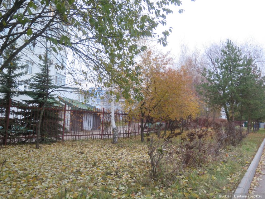 Девочка и её тётя — Игрушки СССР и советского детства: резиновые (фото 6)