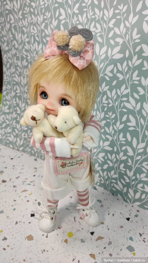 Милашка ( ООАК Mende Doll - Поньо (22 см) Doris