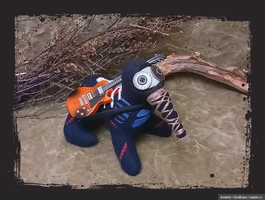 "...и Зона ВСЯ теперь в игрушечных монстрАх!"