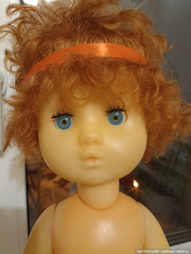 Помогите узнать кто производитель куклы СССР