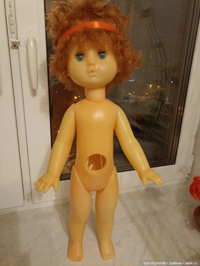 Помогите узнать кто производитель куклы СССР (фото 2)