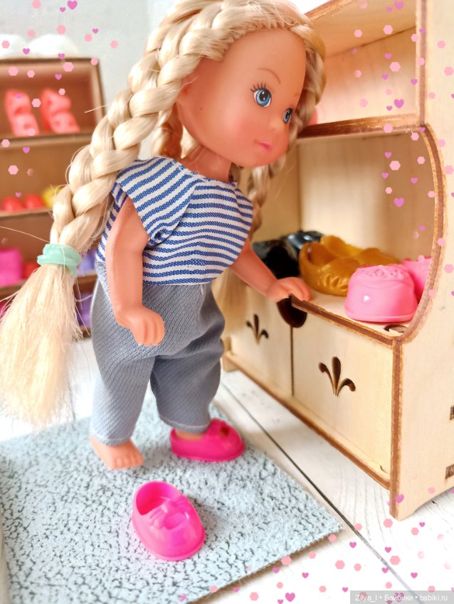 Малыши в обувном магазине (фото 7)