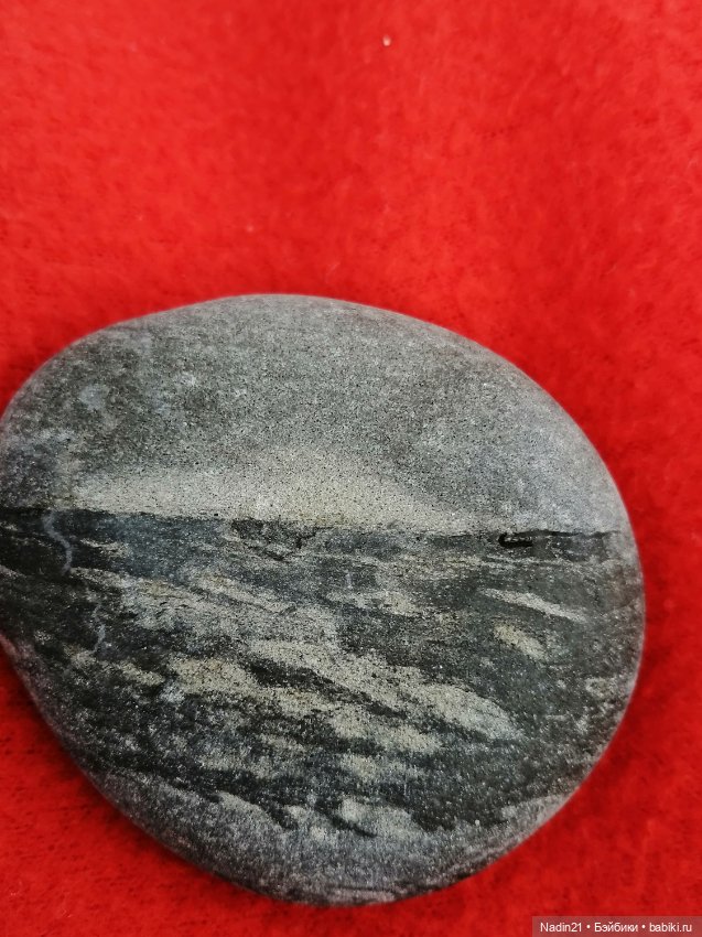 Необычные картины на камнях (фото 8)