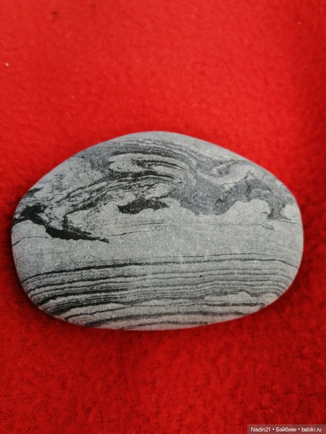 Необычные картины на камнях