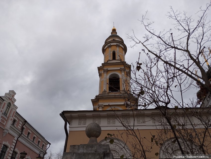 Вокруг Третьяковки с куклами