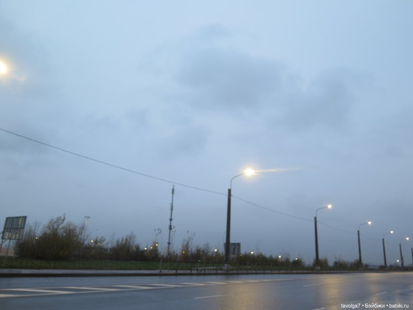 "Ноябрь - это ноябрь, ему всё равно..."