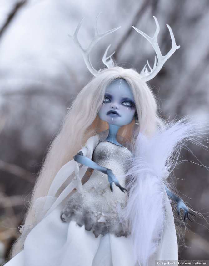 Королева льдов и туманов — ООАК Monster High и Ever After High: репейнт (фото 7)