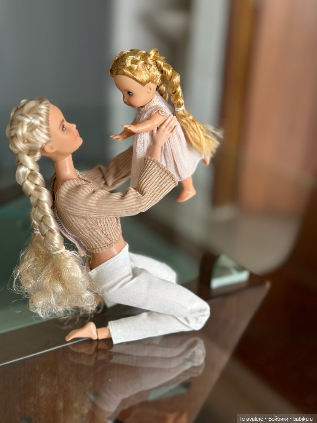 День матери 🌸 — Коллекции игровых кукол (Playline): фото полок (фото 5)