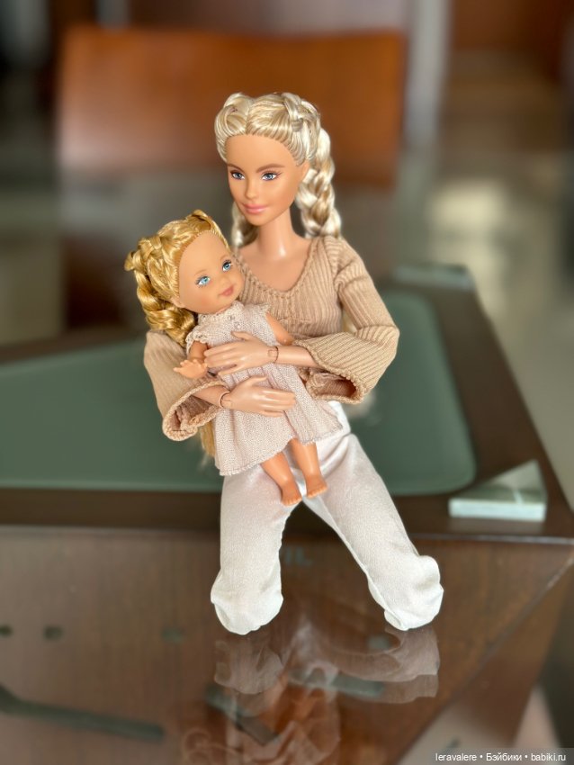 День матери 🌸 — Коллекции игровых кукол (Playline): фото полок (фото 7)