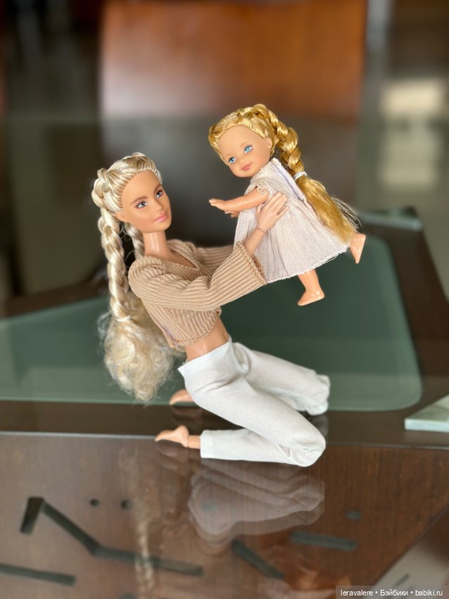 День матери 🌸 — Коллекции игровых кукол (Playline): фото полок (фото 6)