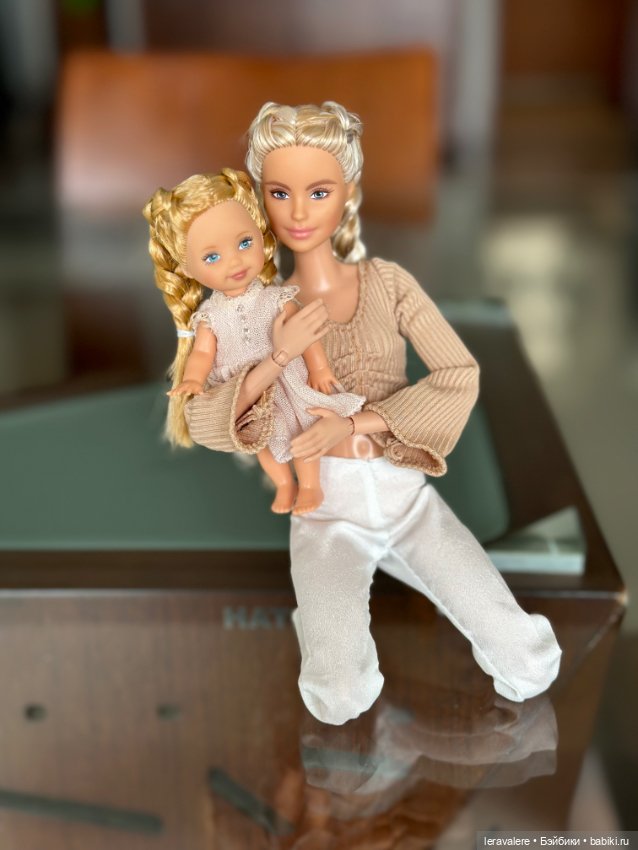 День матери 🌸 — Коллекции игровых кукол (Playline): фото полок (фото 8)