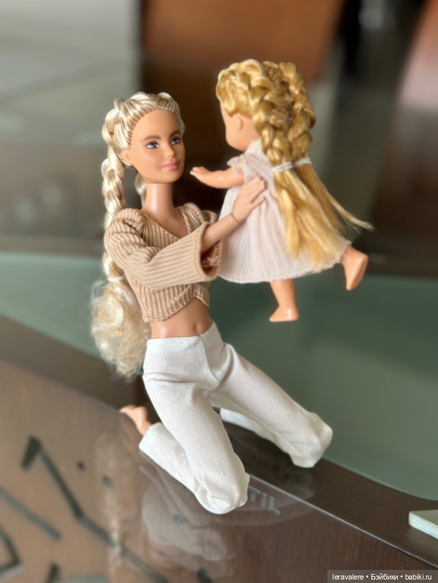 День матери 🌸 — Коллекции игровых кукол (Playline): фото полок (фото 3)