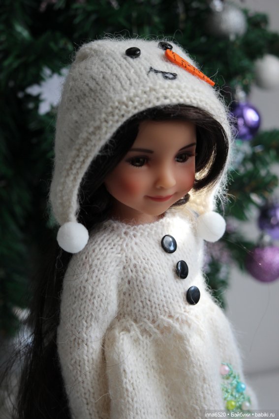 Готовимся к празднику, наряжаем девчушек! :)