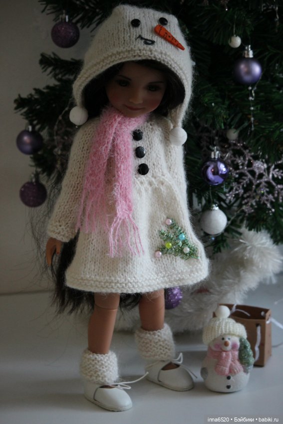 Готовимся к празднику, наряжаем девчушек! :)