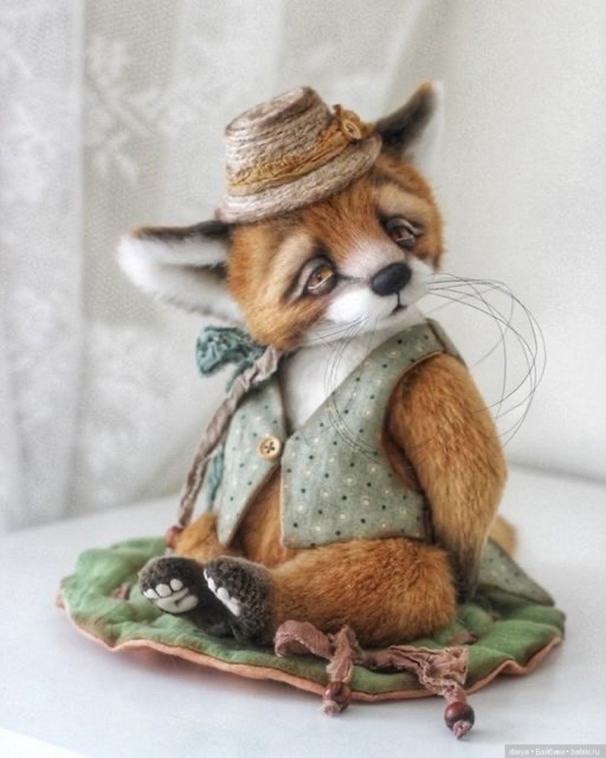 Лис с выкрйокой Лидии Шестовой