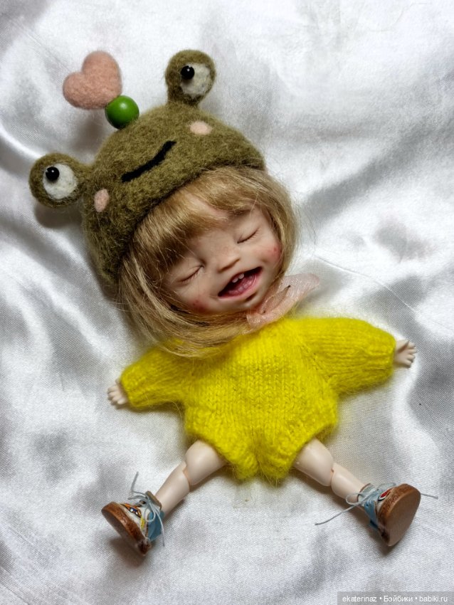 Шапка для Акико — Авторские украшения и аксессуары для кукол: фото (фото 2)